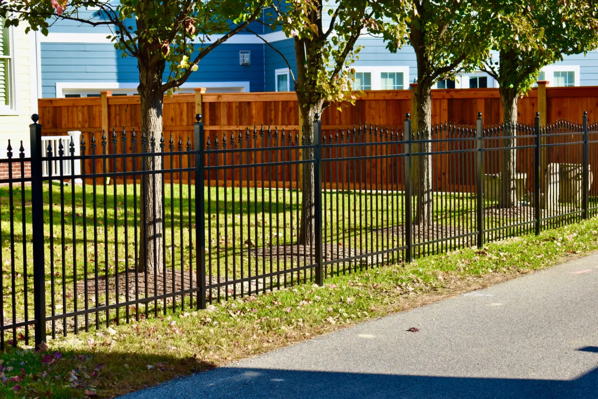 PoolForce - Aluminum Fencing Page - Sailwind - Black Custom Convex Sailwind with Quad Finials & Ball Caps