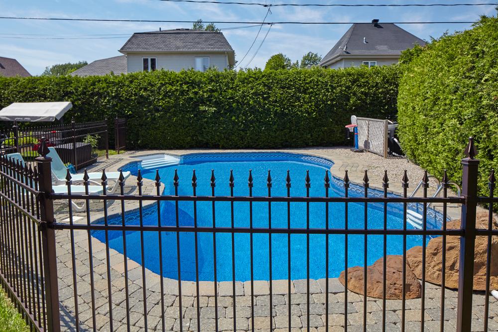 What Is The Best Height For A Virginia Pool Fence?